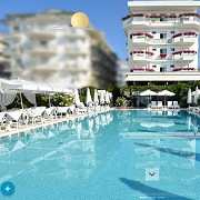 Oxford hotel fronte mare a Jesolo